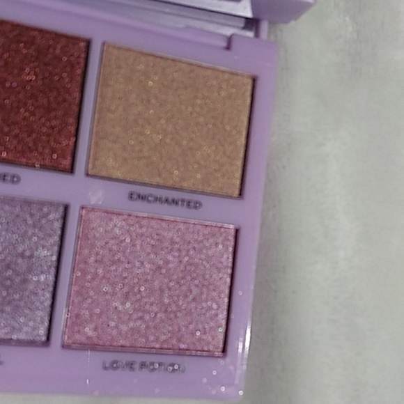 ULTA REVOLUTION UNDER YOUR SPELL EYESHADOW PALETTE - Picture 3 of 8